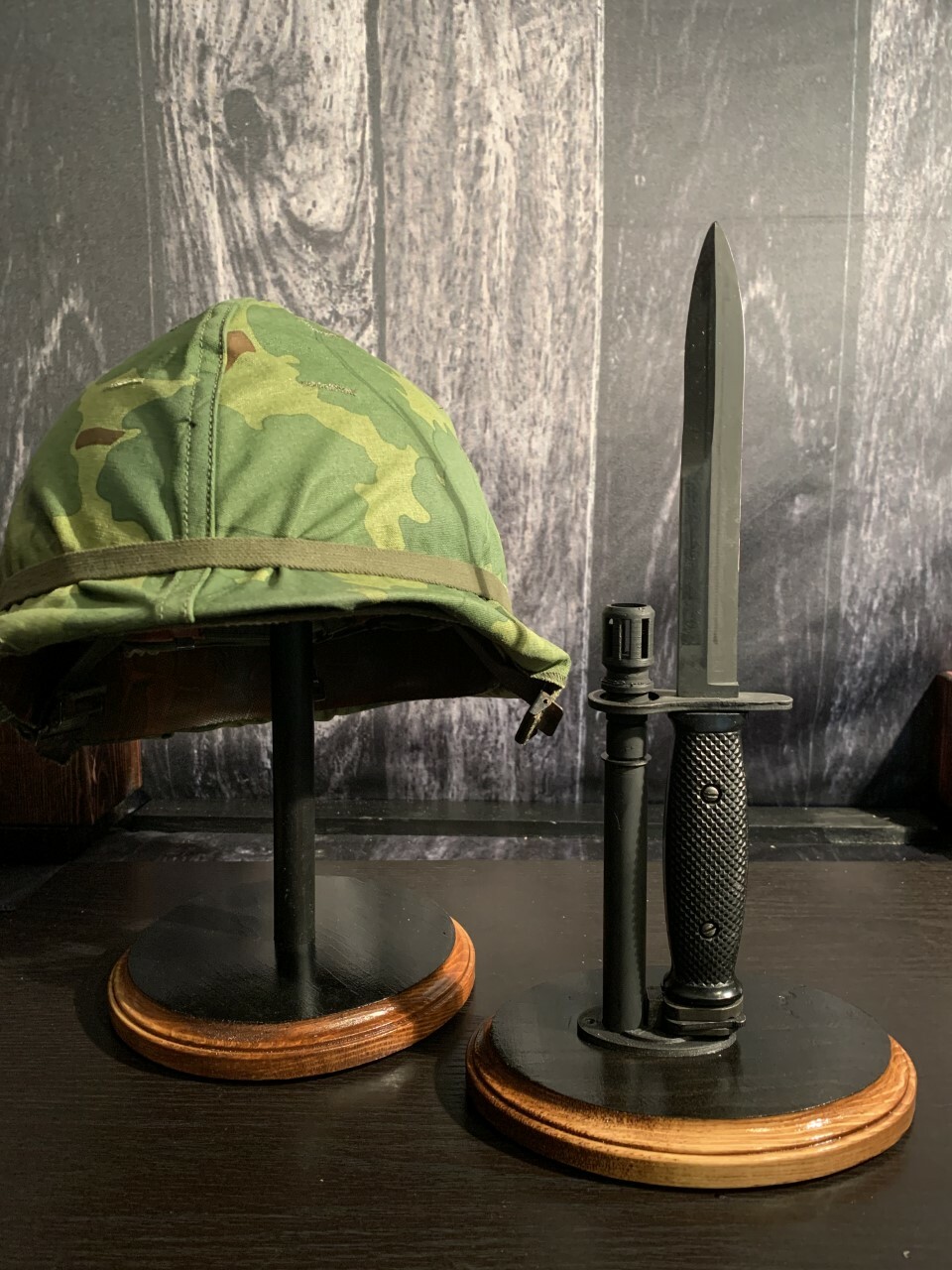 US-M7 Bayo DisplayStand -  Display Stand for Vietnam Era bayonets (1964-present)