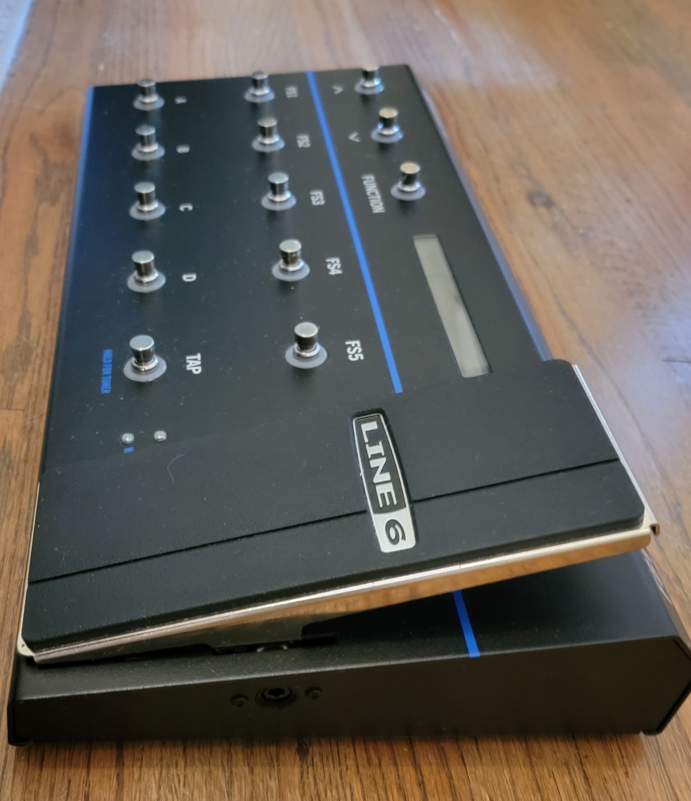 Line 6 FBV 3 Advanced Guitar Effects Foot Controller Pedalboard