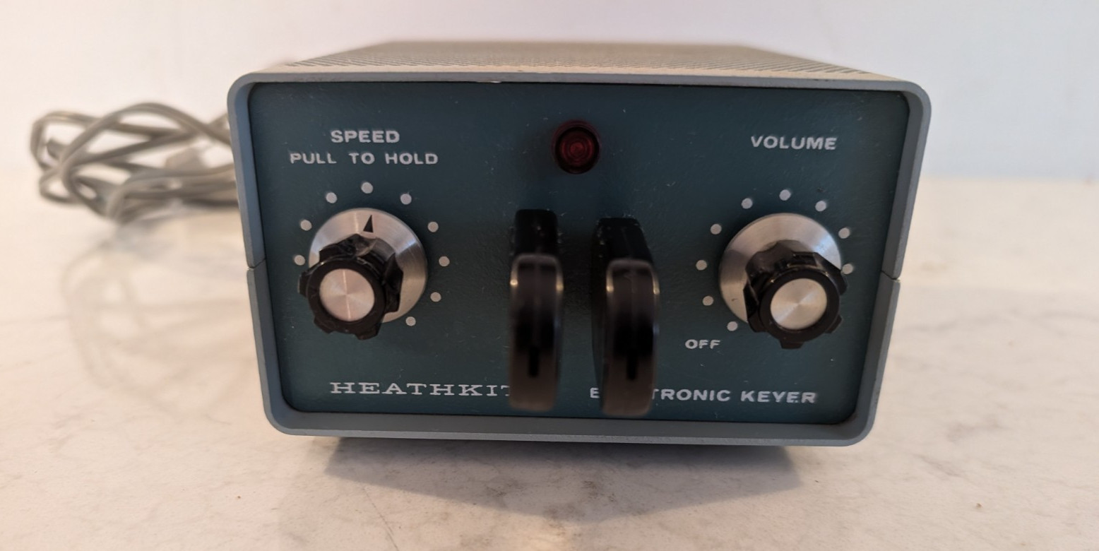 Vintage HEATHKIT  Electronic  Keyer Model  HD-1410 with Manual and Power Cord