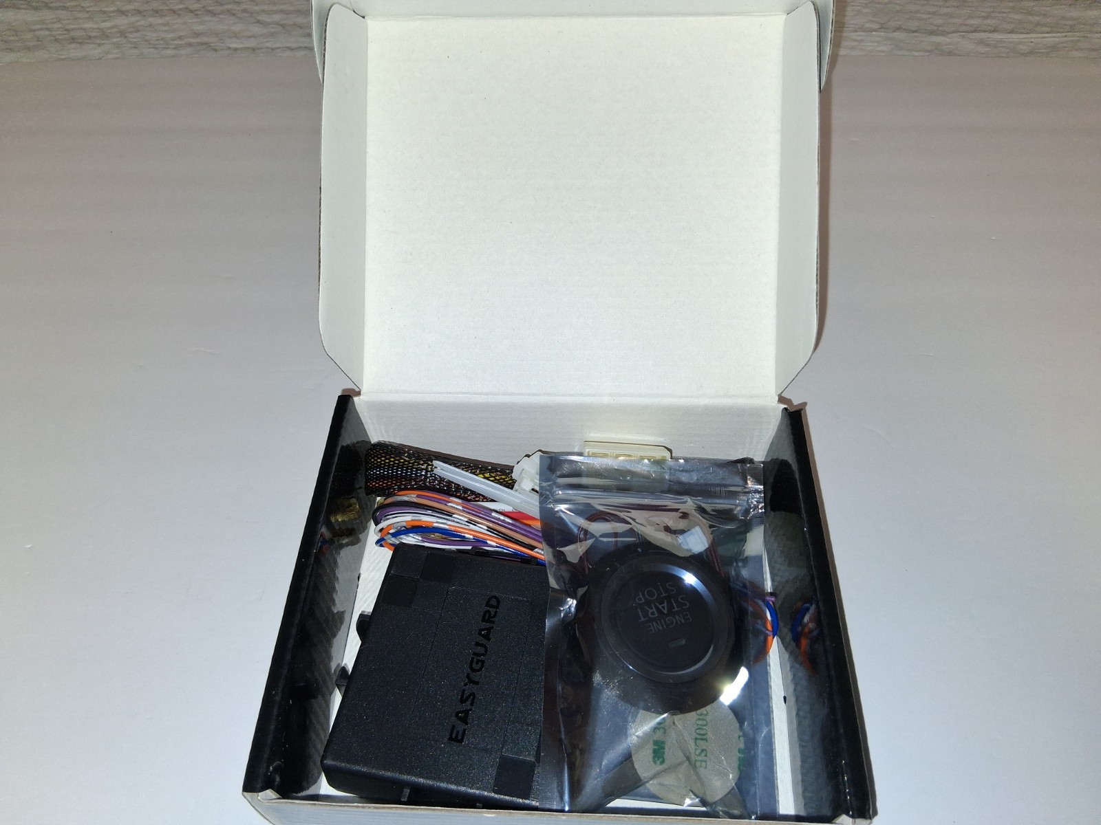 EASYGUARD PUSH BUTTON SYSTEM/LOW PROFILE PUSH BUTTON SWITCH