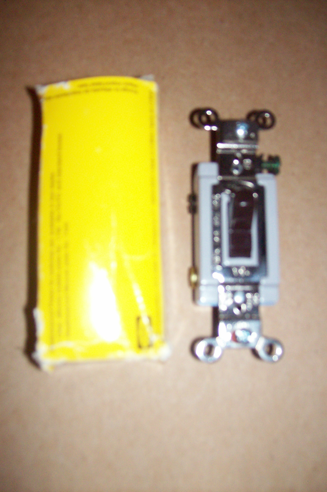 HUBBELL HBL1203 3 WAY SWITCH BROWN 15A 120-277 VAC  NIB