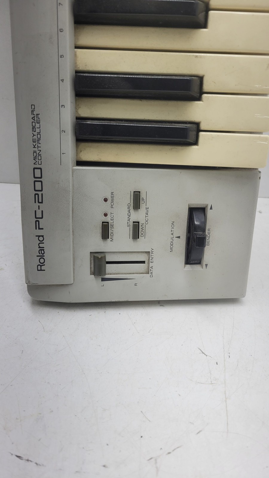Roland PC-200 keyboard [Non-functional / For parts]