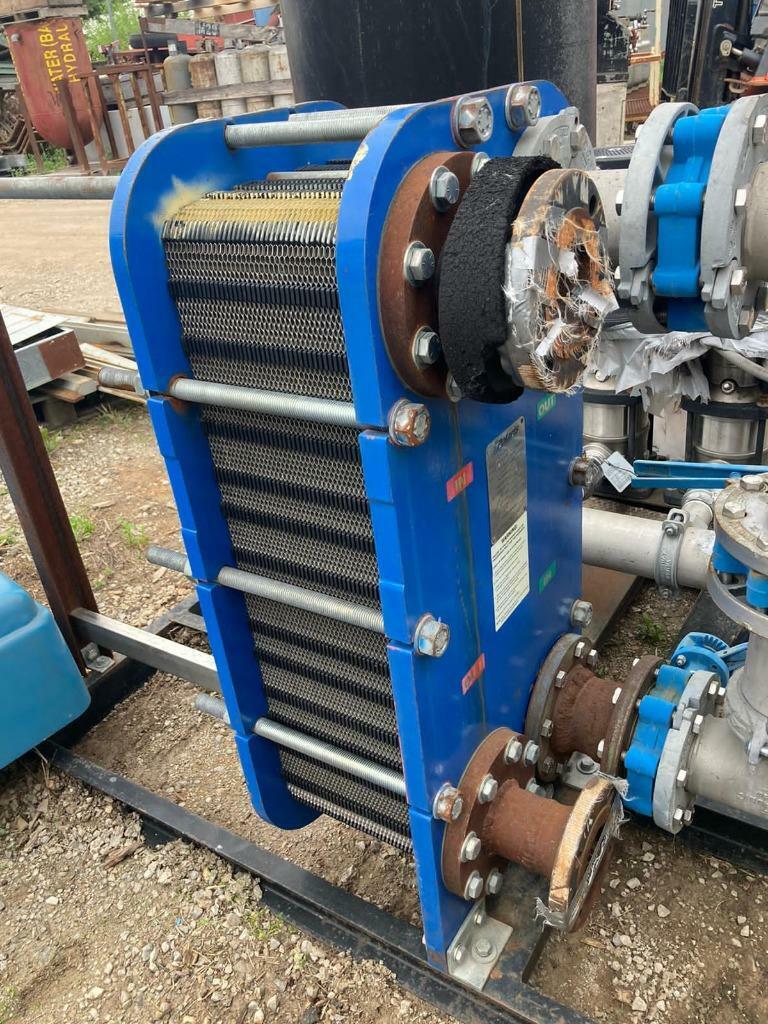 Polaris Plate Heat Exchanger Model S21AIG84 - Freight Shipping