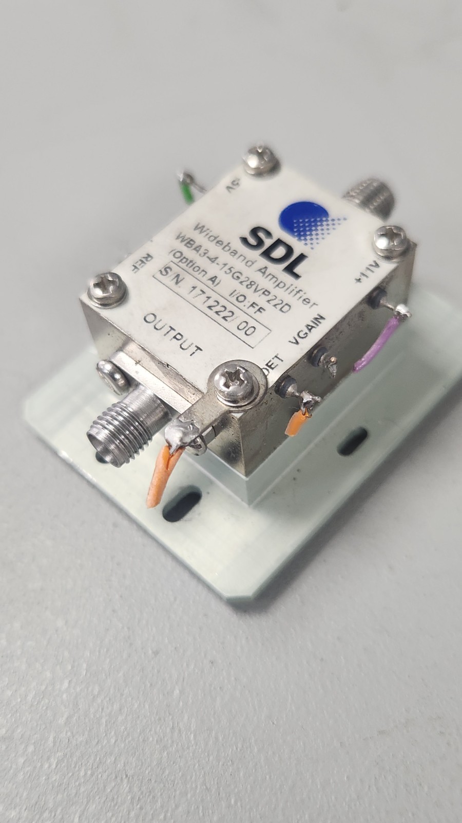 RF AMPLIFIER  Wideband 20KHz - 18GHz 20db  po 20dBm  11V SDL WBA3-4-15G28VP22D