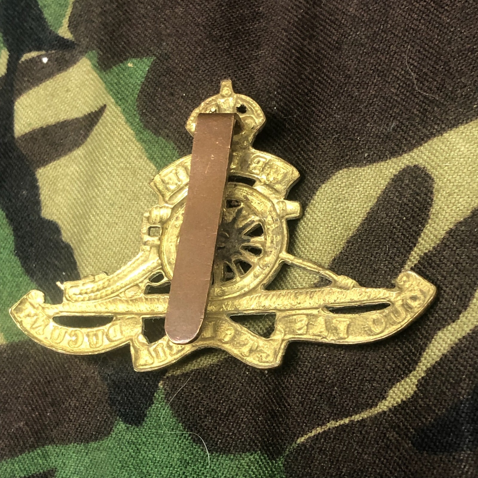 Original WW2 British Army Cap Badge - Royal Artillery