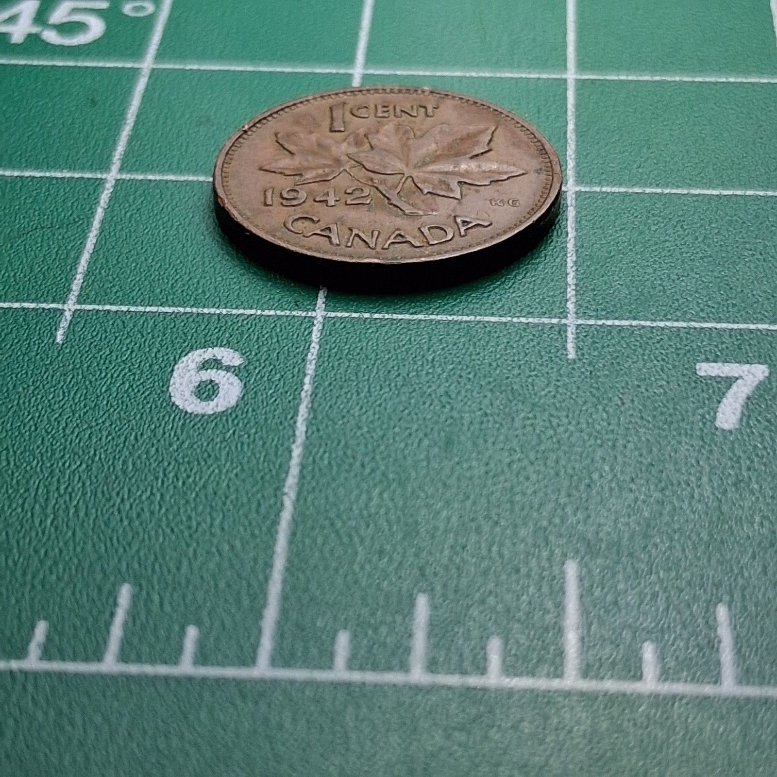 1942 Canada 1 Cent King George VI / Maple Leaf Bronze Coin