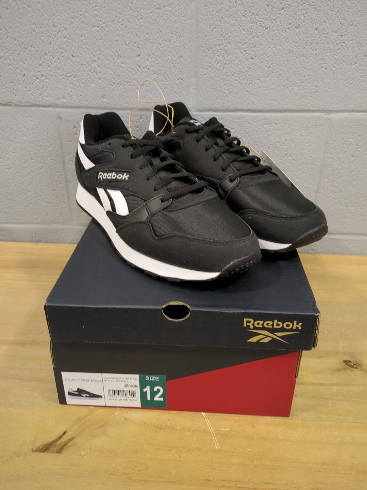 Reebok Men's Ultra Flash Lace-Up Running Sneaker Sz 12