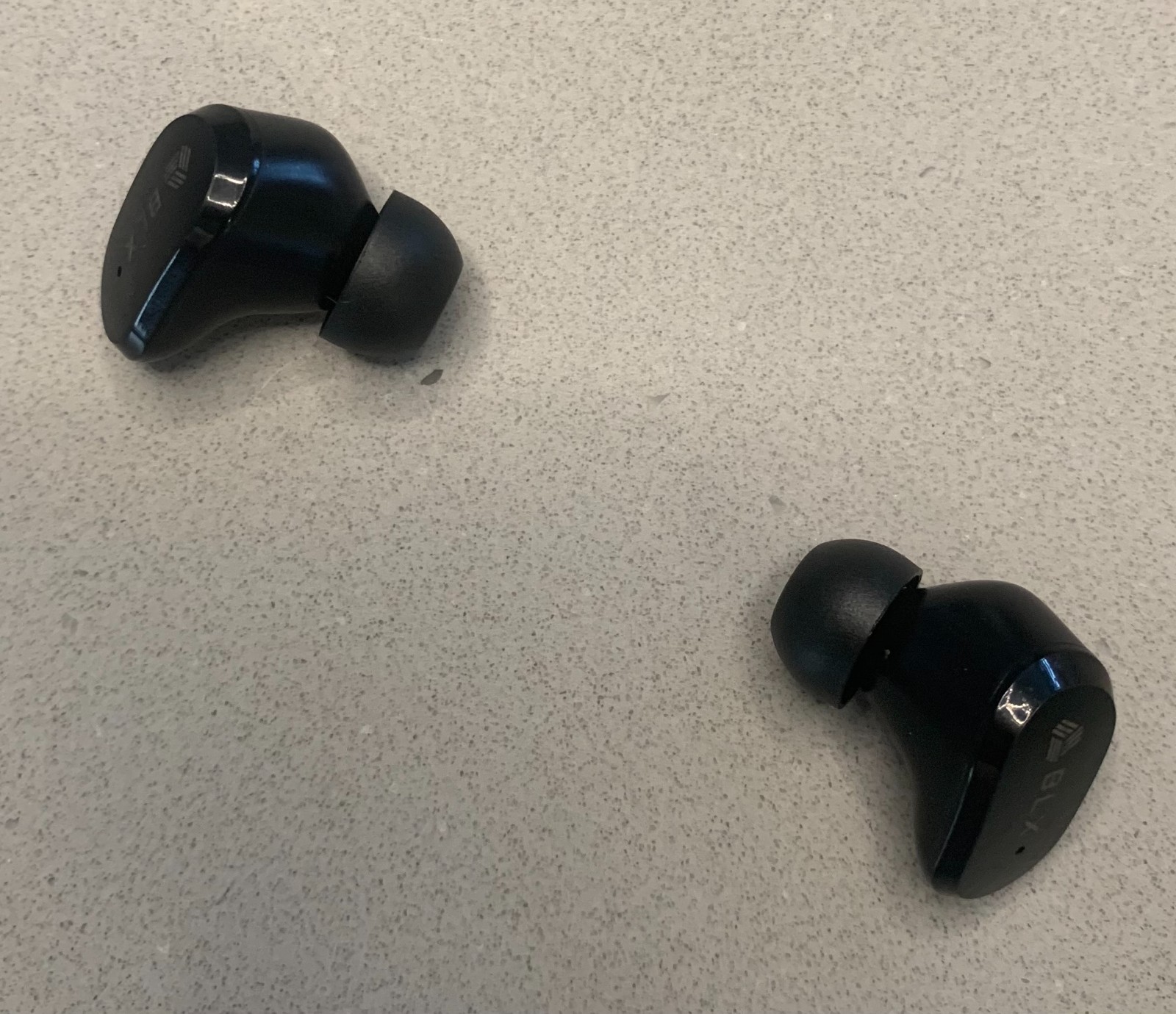 blx wireless bluetooth earbuds: barely used excellent condition