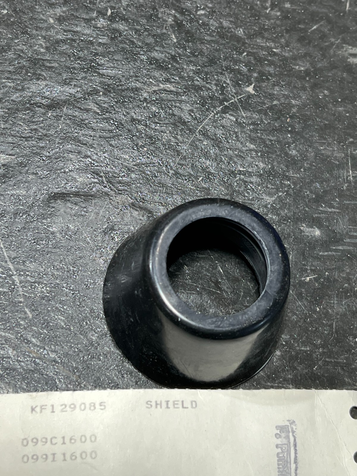 clippard kf129085 shield nos no packaging