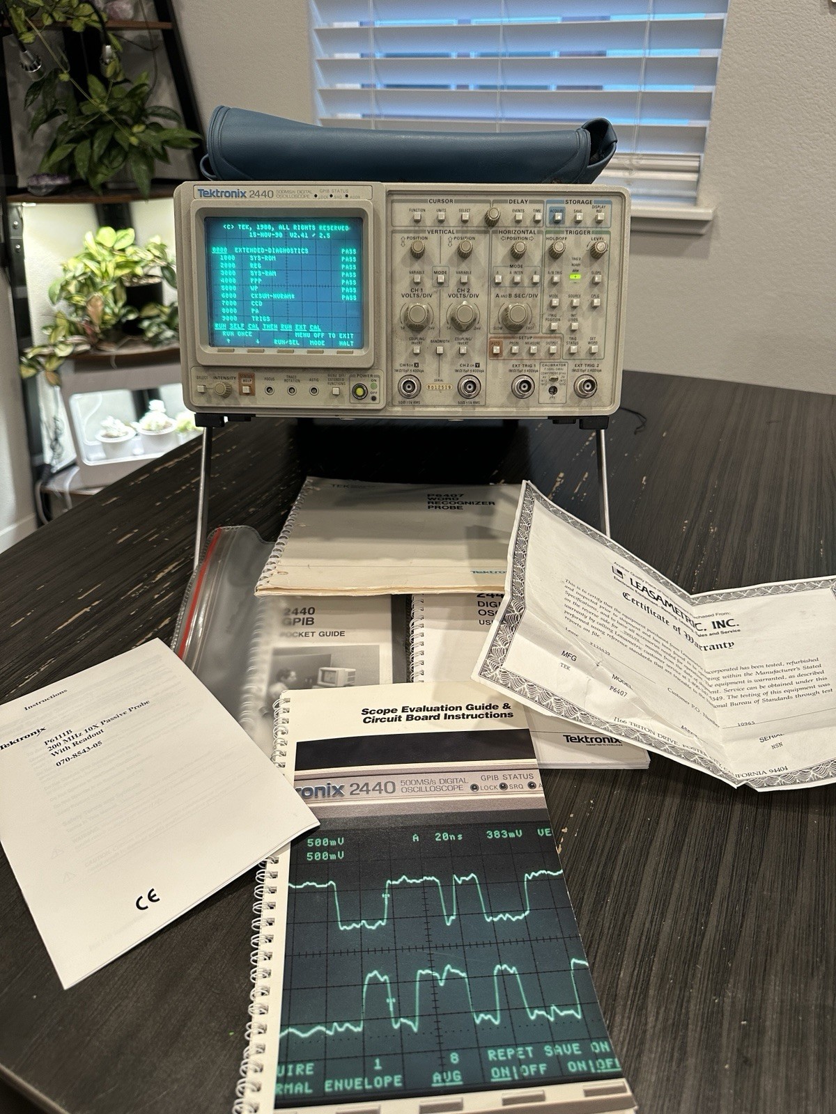 Tektronix 2440 Dual Channel 300 MHz Digital Oscilloscope Tested - Pass
