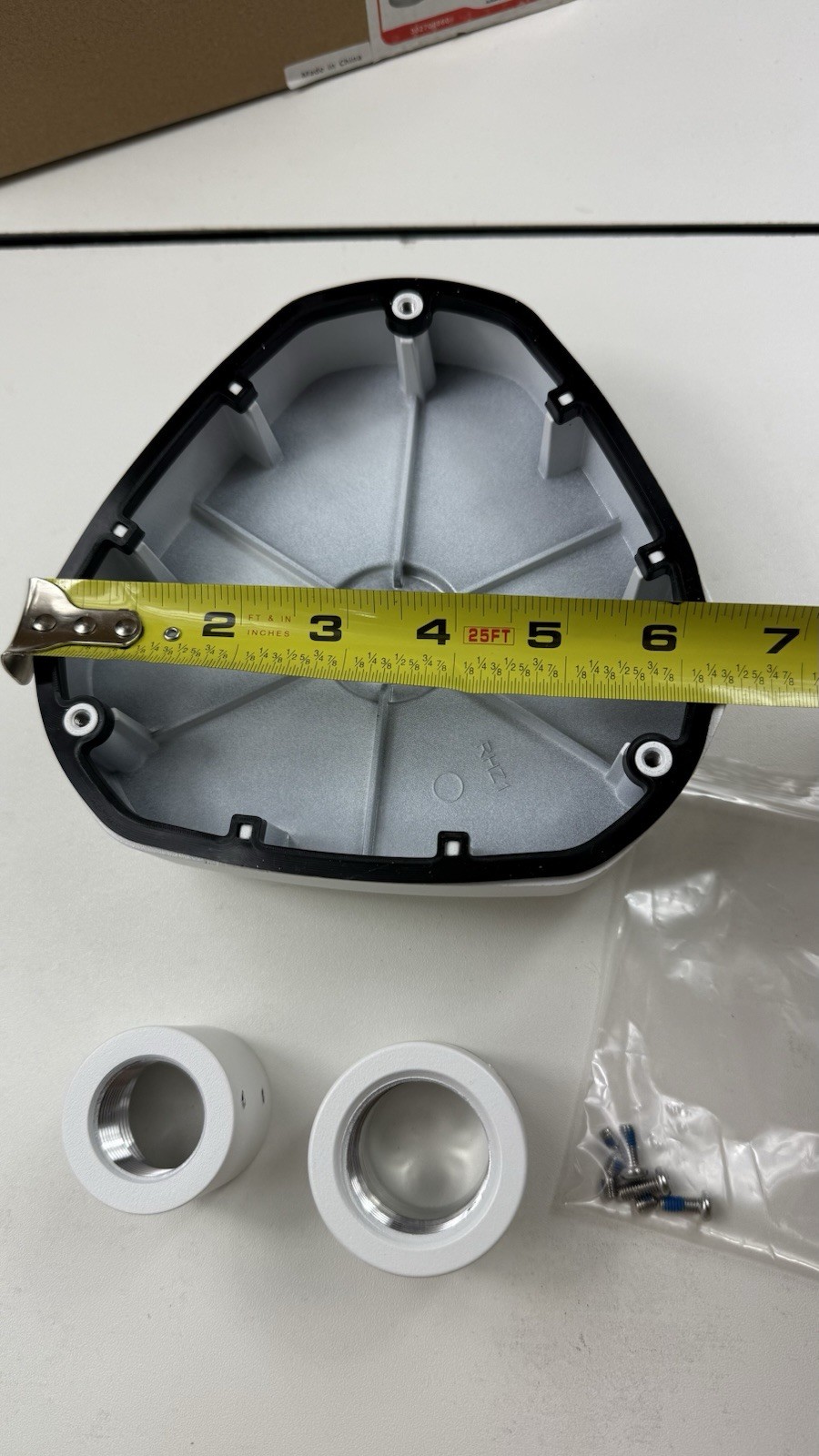 i3eP PC-FE White Surveillance Camera Bracket Base Plate MPN 302700471