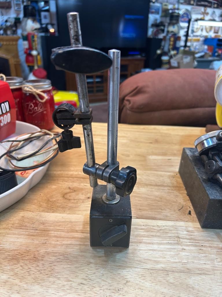 Adjustable Magnetic Base Indicator Holder