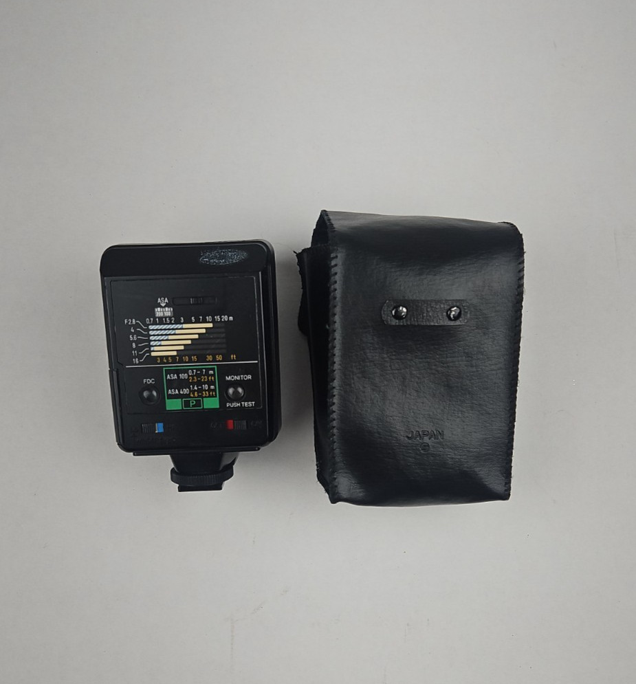 ​Minolta Auto 280PX Dedicated Program Flash with Original Case FOR PARTS ONLY