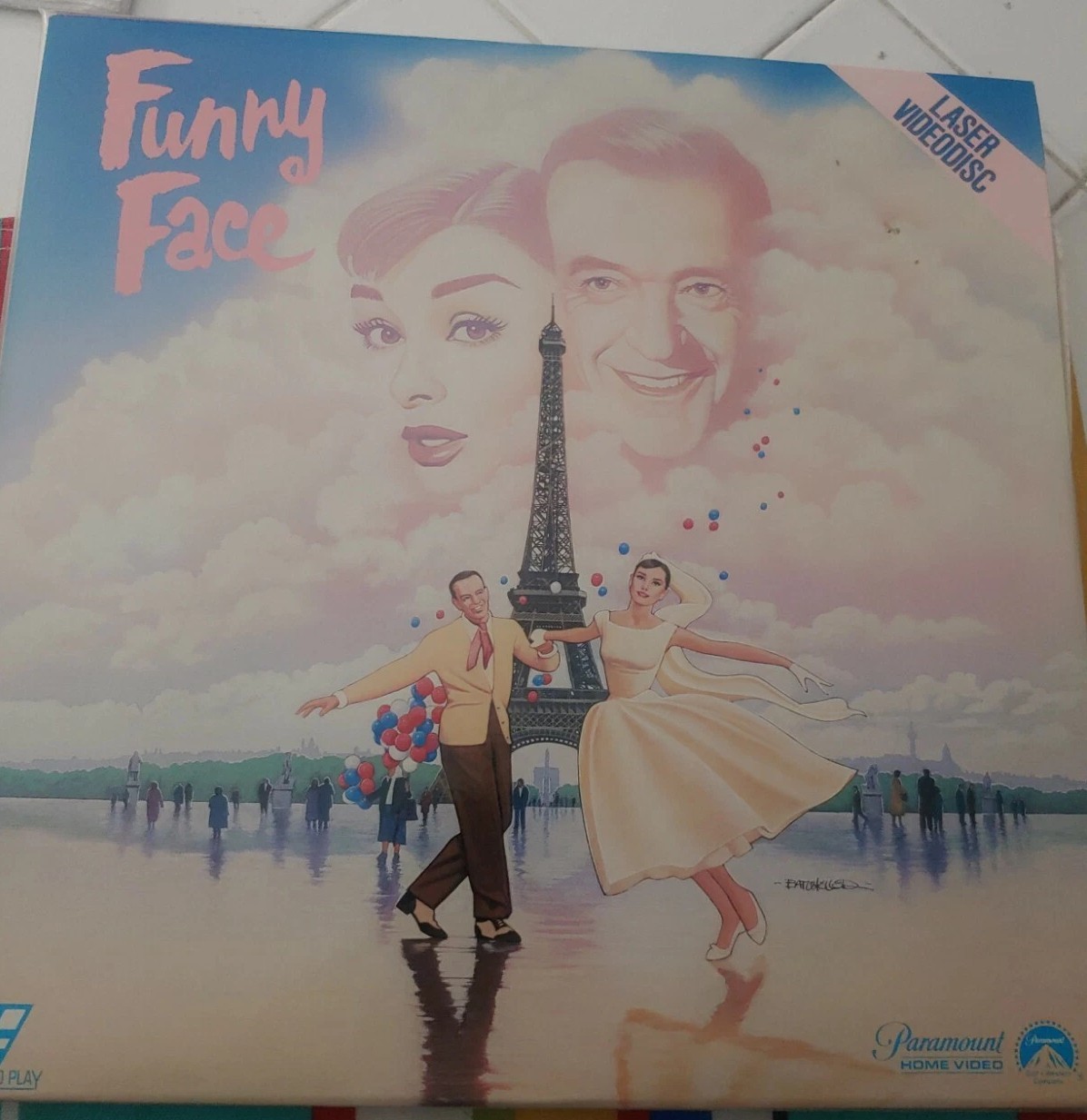 Funny Face  Fred Astaire  Audrey Hepburn Star Laserdisc Very Good Condition