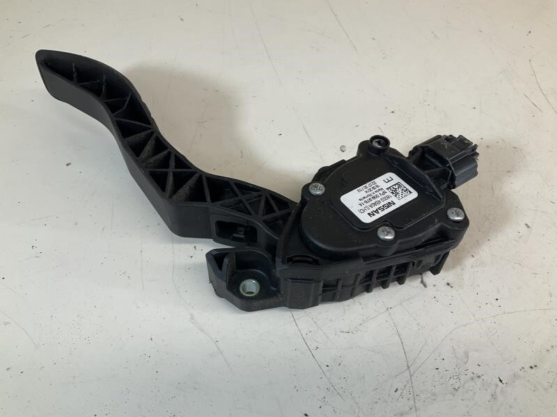 14 15 16 Nissan Rogue Accelerator Acceleration Accelerate Gas Pedal M