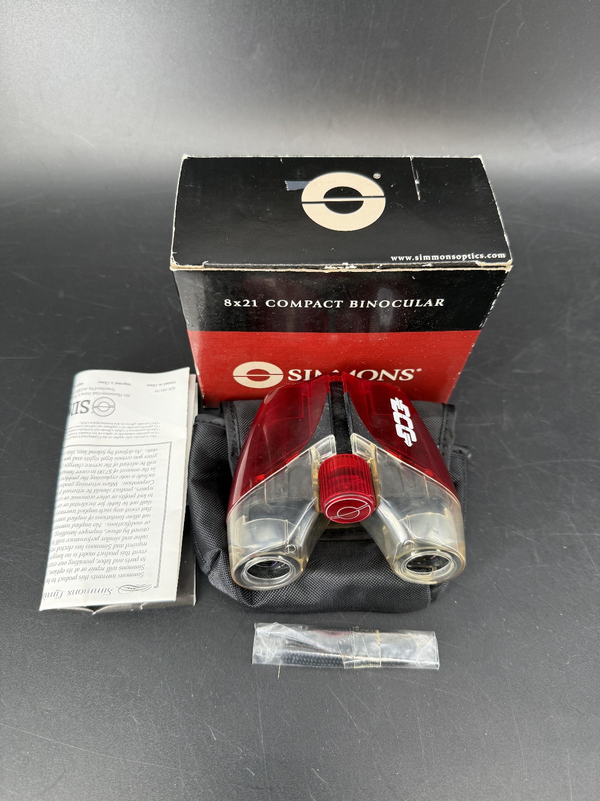 Simmons 8x21 Compact Binoculars With Case