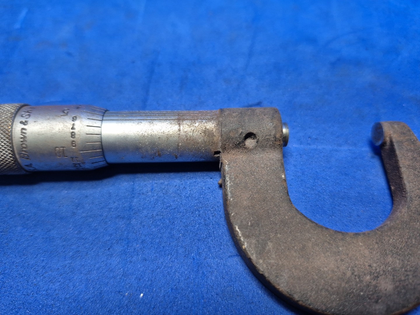 Brown & Sharpe 0-1" Micrometer