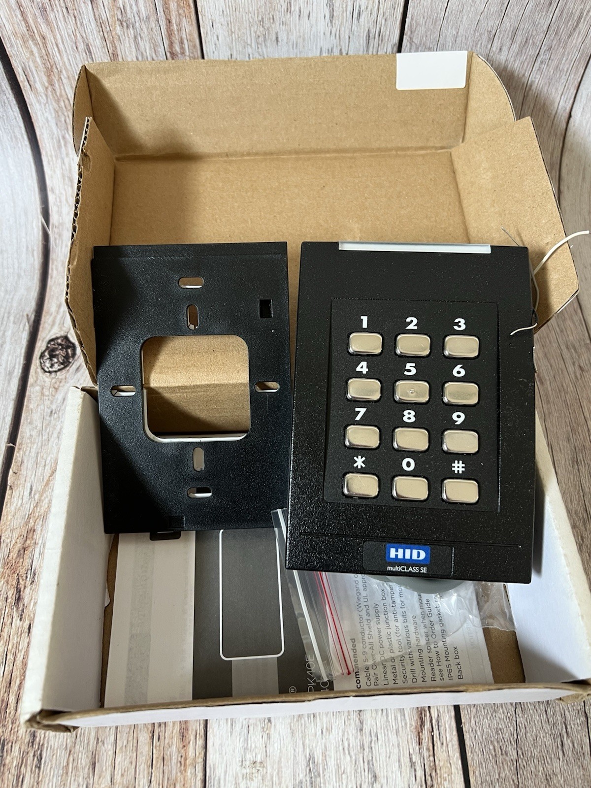 HID 921NMNNEKEA002 iClass SE RK40 Keypad Wall Switch Reader