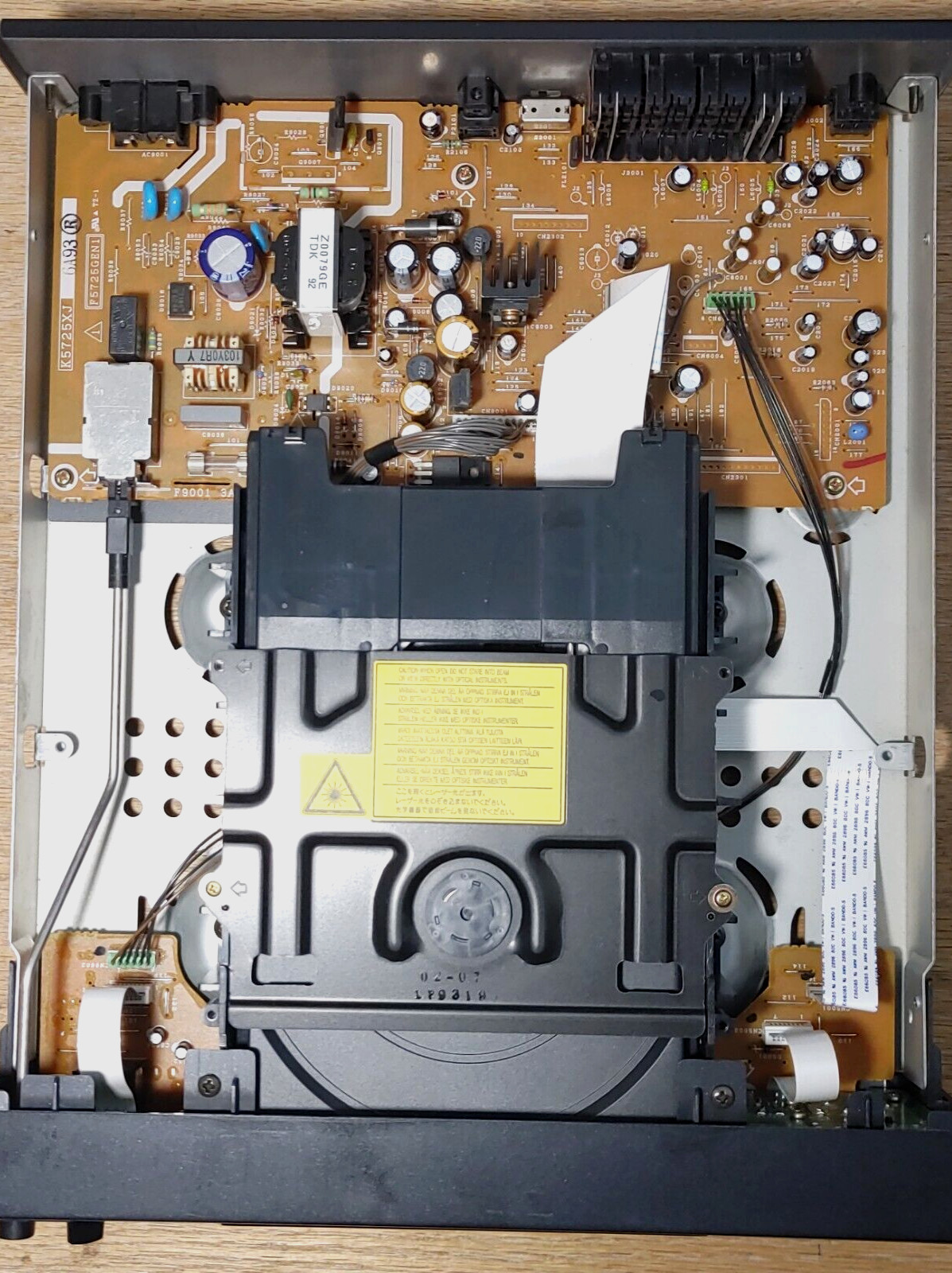 Sharp DV600U DVD Player Dolby Digital (AC-3) /DTS Ready