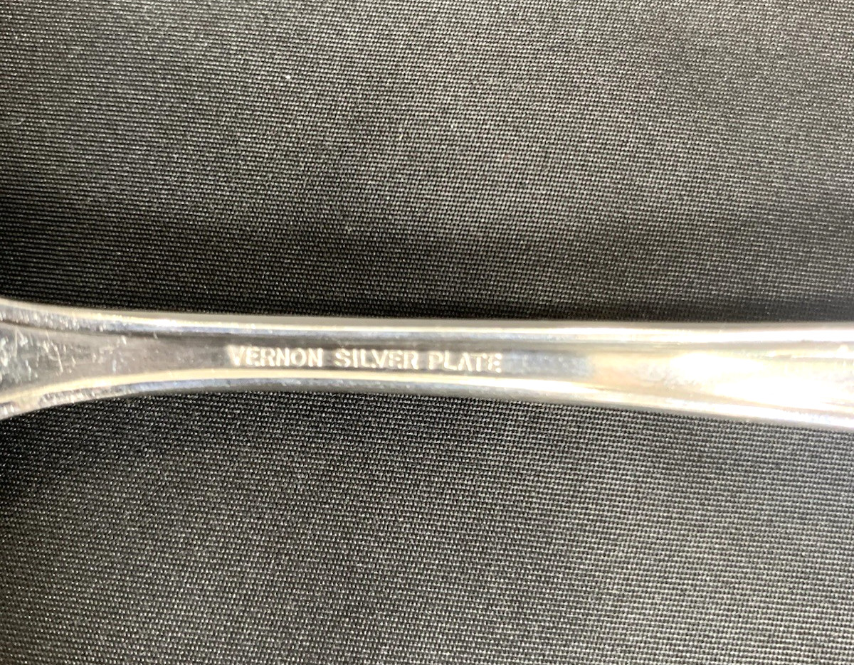 Oneida Vernon Hampton-Thelma Cold Meat Fork Silverplate