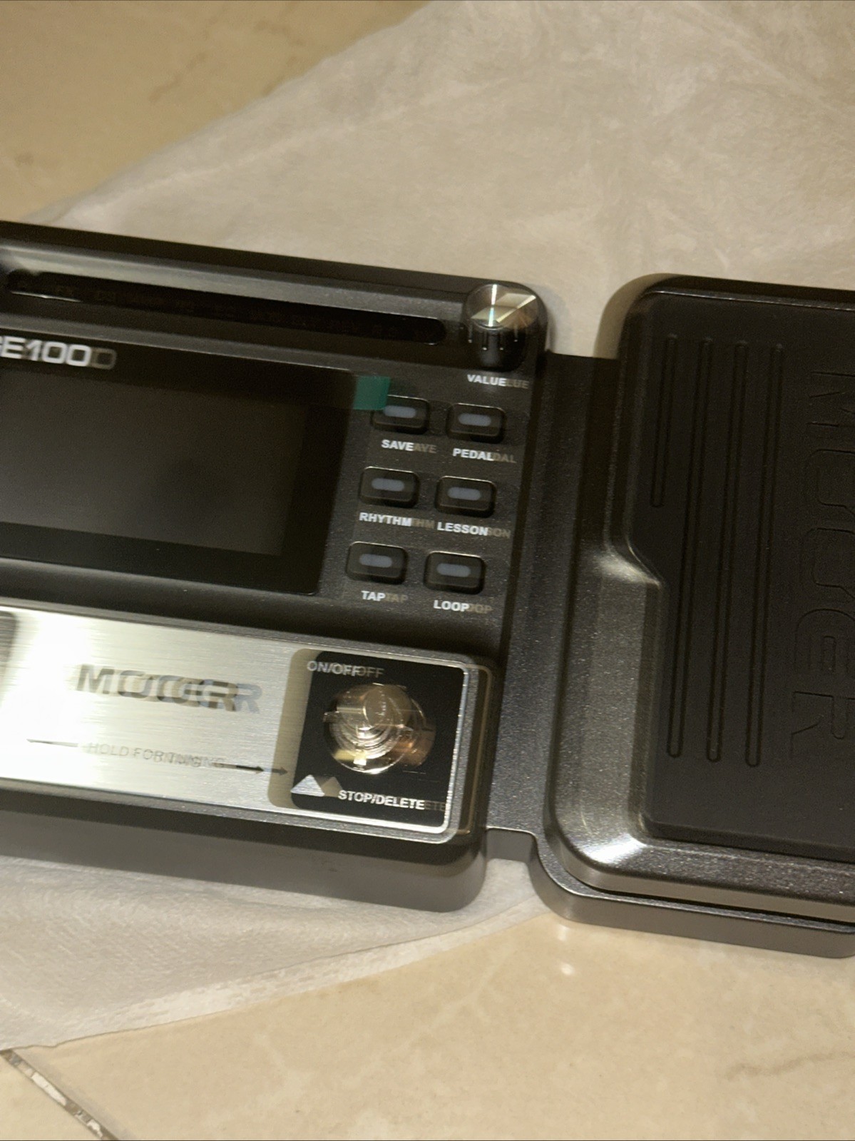 MOOER GE100 Multi-Effects Guitar Processor Pedal