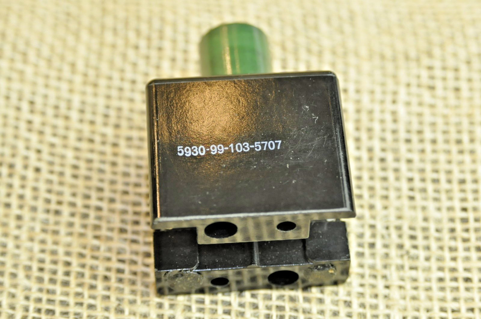 Push button, single pole. from Bundeswehr stocks.