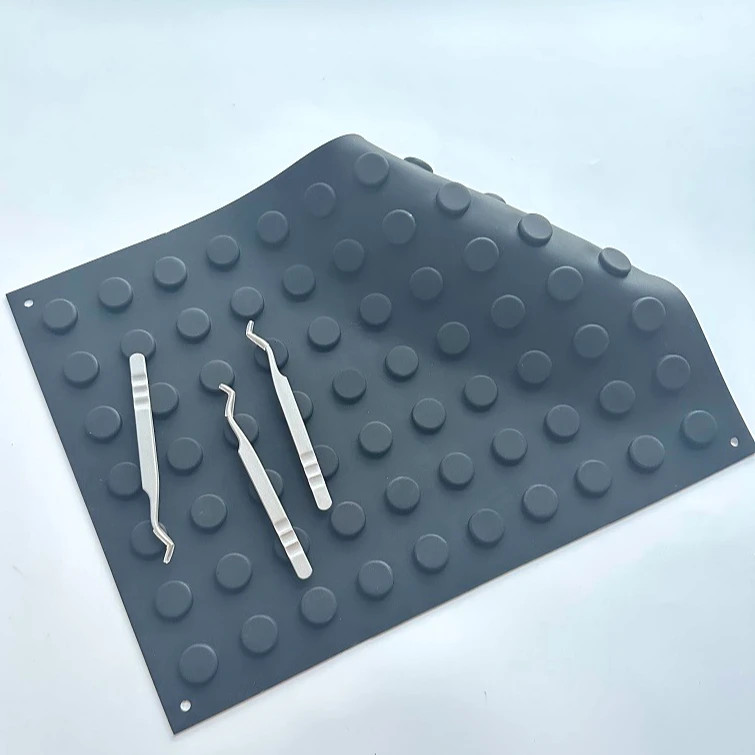 Multiple Colors 12"*16" Magnetic Instrument Surgical Mat Can Be Sterilized At Hi