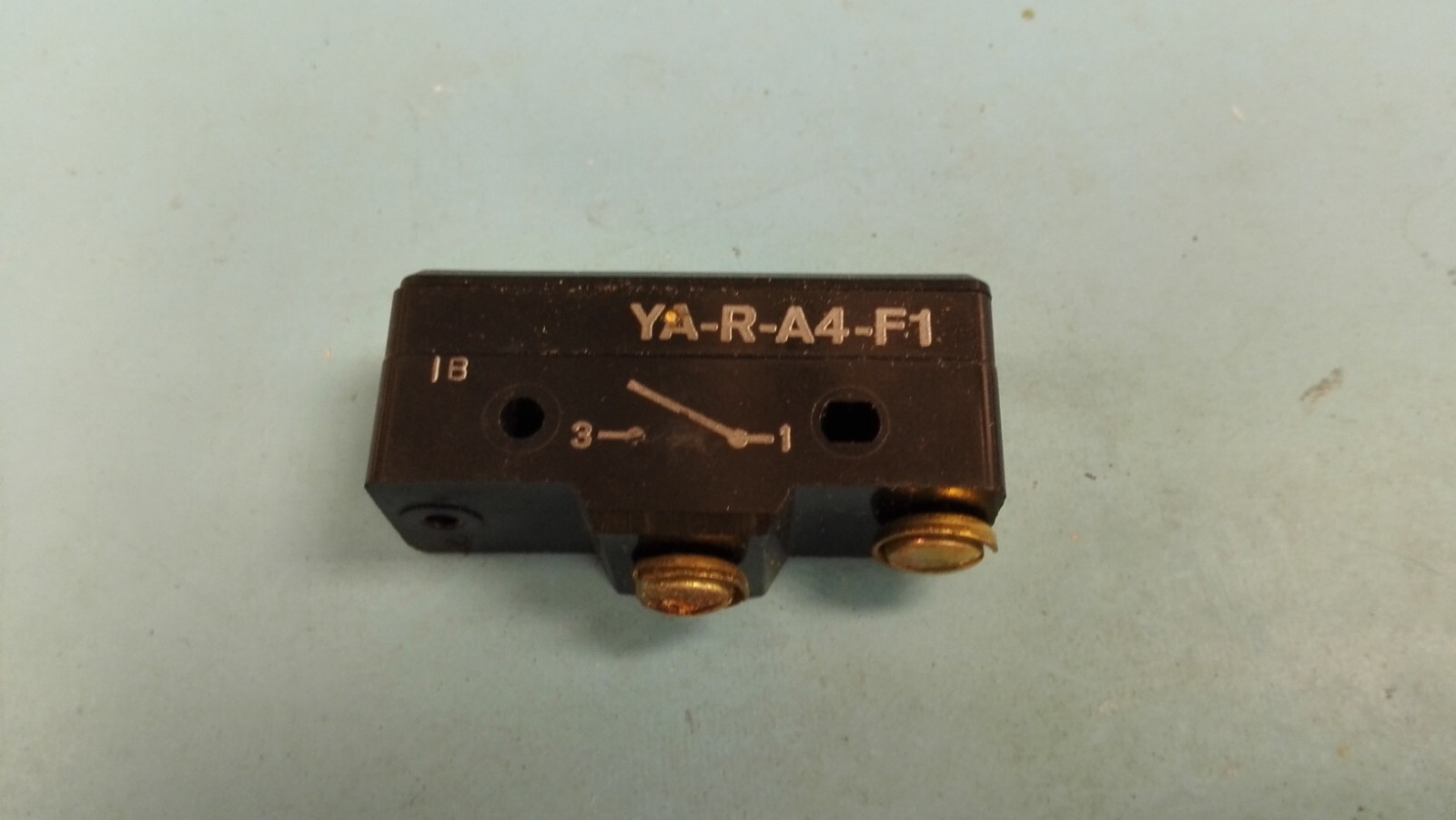 ( 4 PCS ) MICROSWITCH YA-R-A4-F1 Original Product Switch New