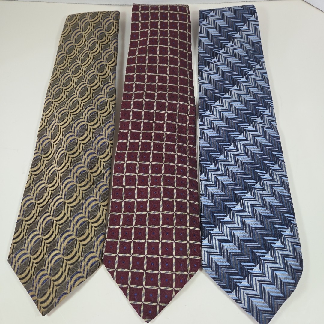 Lot Of 3 Pronto Uomo Neckties 100% Silk Woven Geometric Ties Made In Italy.  EUC