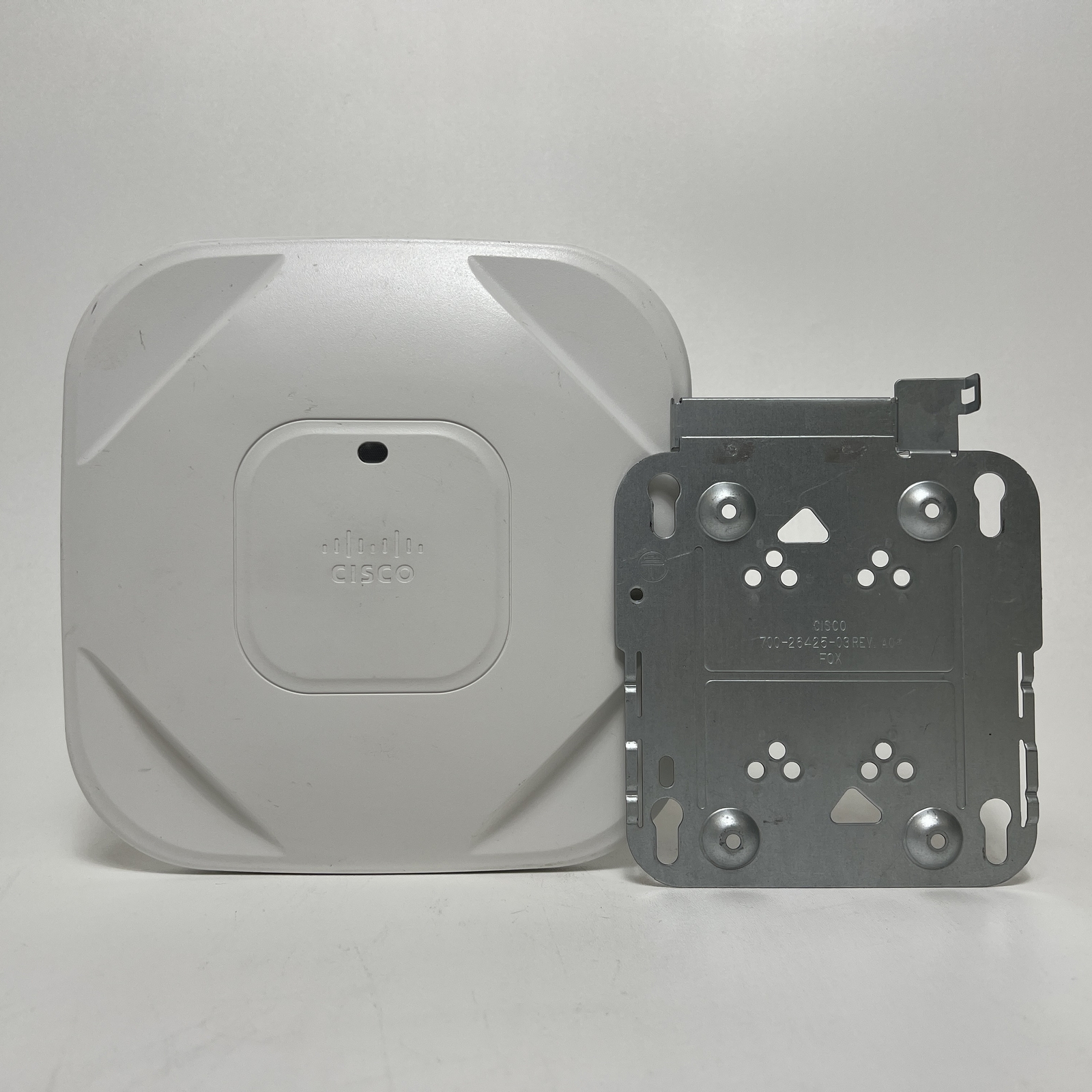 Cisco AIR-CAP1602I-A-K9 Dual Band Wireless Access Point + Mount
