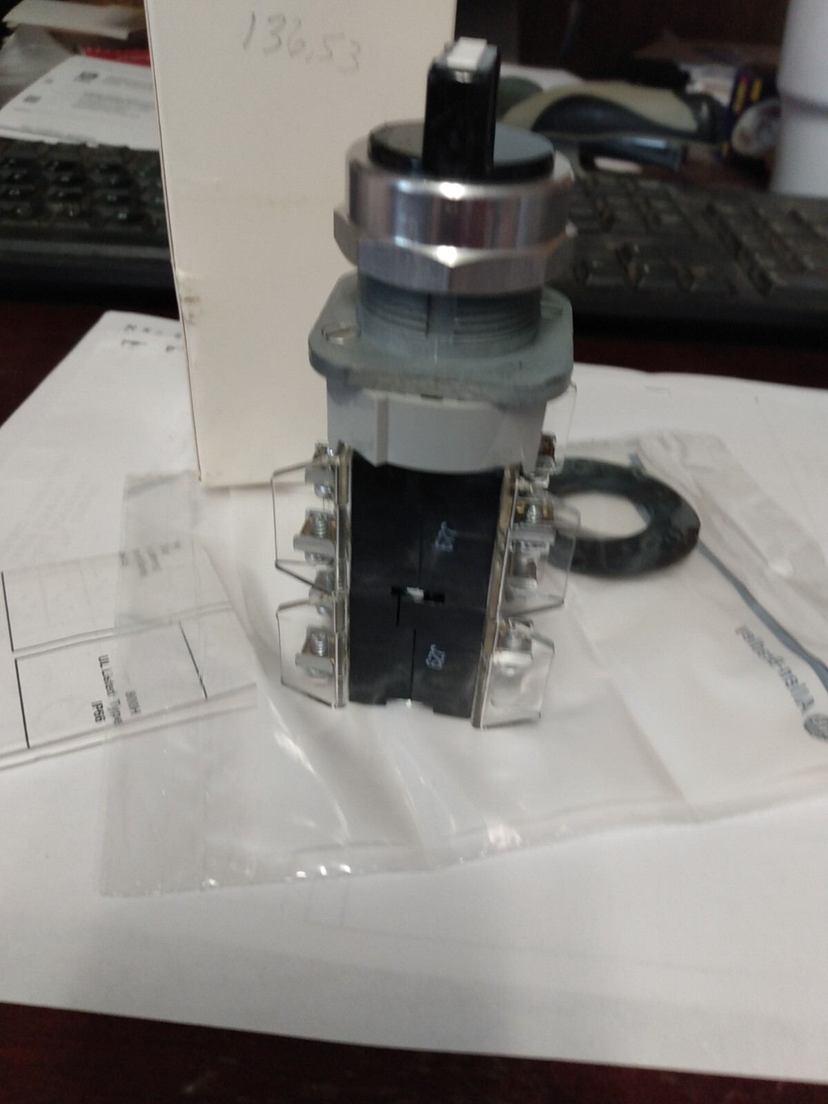 Allen Bradley 800T-J91KD7C Selector Switch Nib