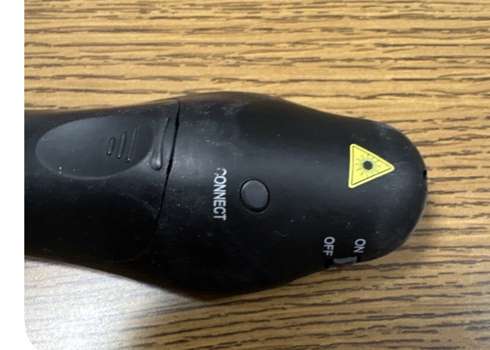 DinoFire Wireless Presenter Pointer w/ USB Receiver D22-XO-US Black