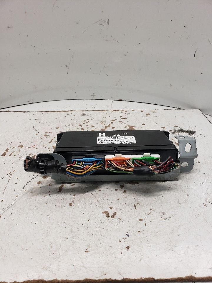 2008-2009 Subaru Legacy Control Module Theft-locking Integrated OEM 1389646