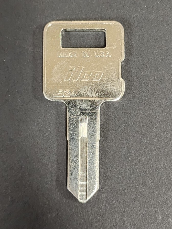 1 Bag Of 10  1524   Key Blank  Made by ILCO