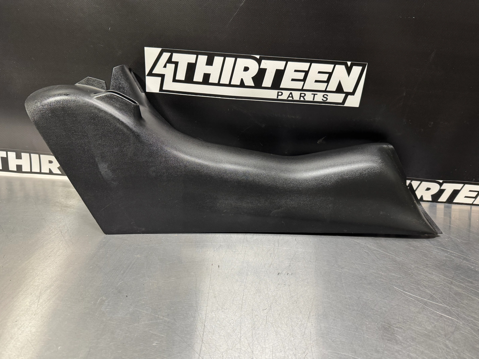 1999 CORVETTE C5 RH B PILLAR TRIM 10258546 OEM #L117