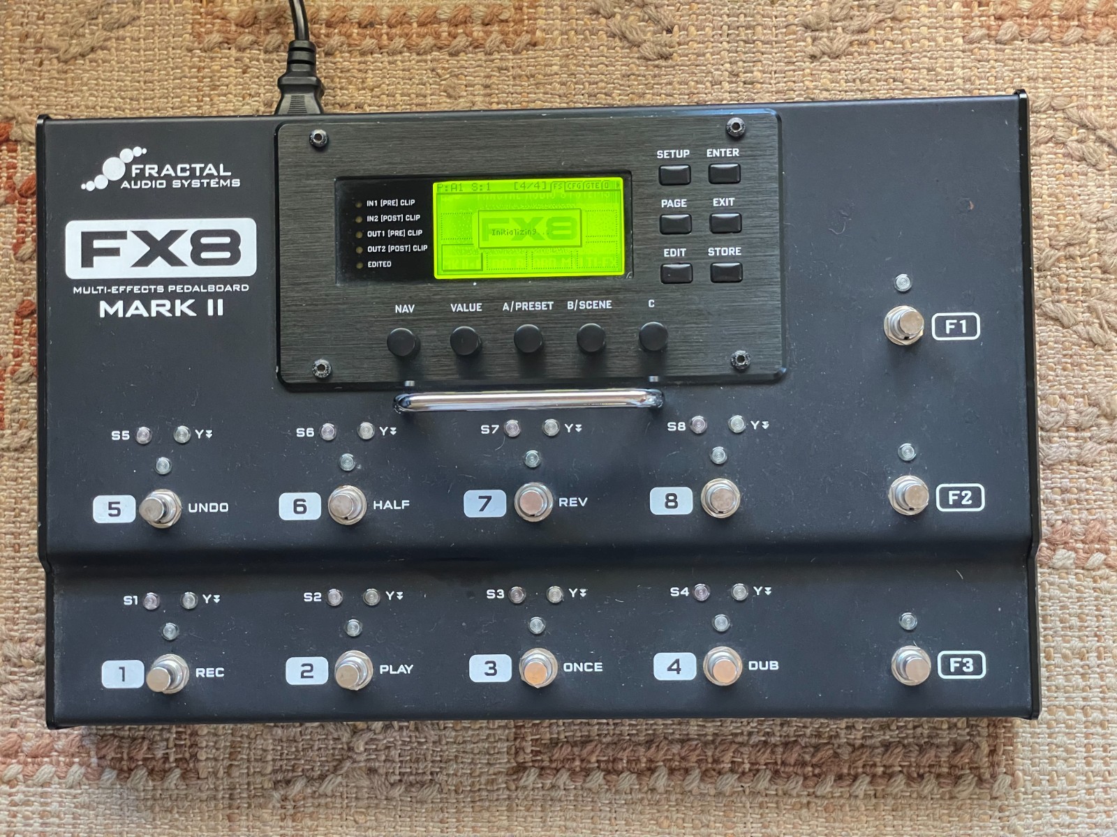 Fractal Audio Systems AX8 Amp Modeler/Multi-FX Processor - Black