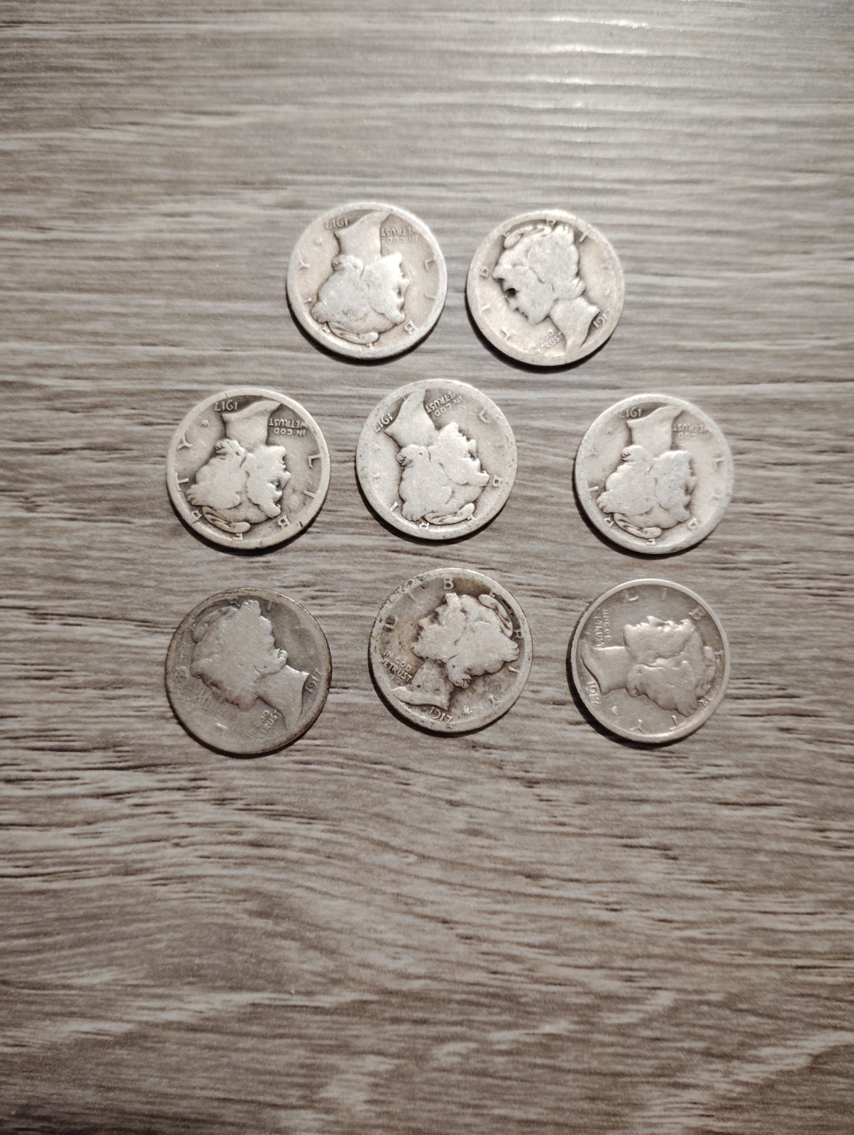 1917-d Mercury Head Dime. (1 Coin)