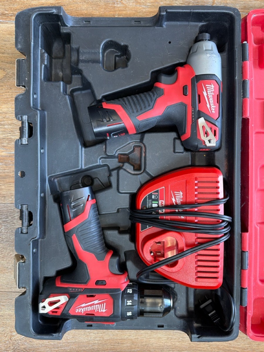 MILWAUKEE TOOLS 2597-22 (SBL016032)