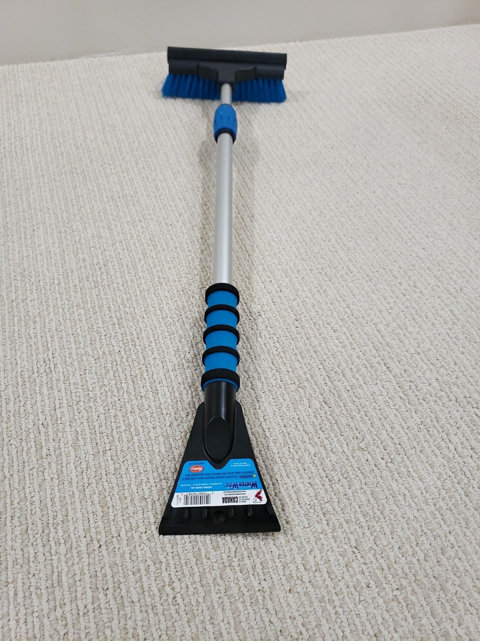 Telescoping Snow Brush And Scraper, 48", New W Tags And Locking Handle, 8" Head
