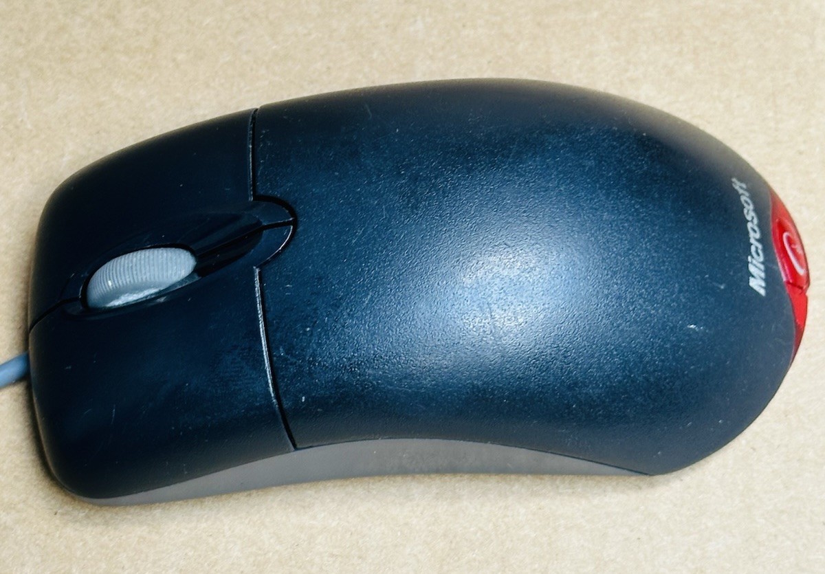 Microsoft X802382 Wheel Mouse Optical USB & PS/2 Compatible ~ Black