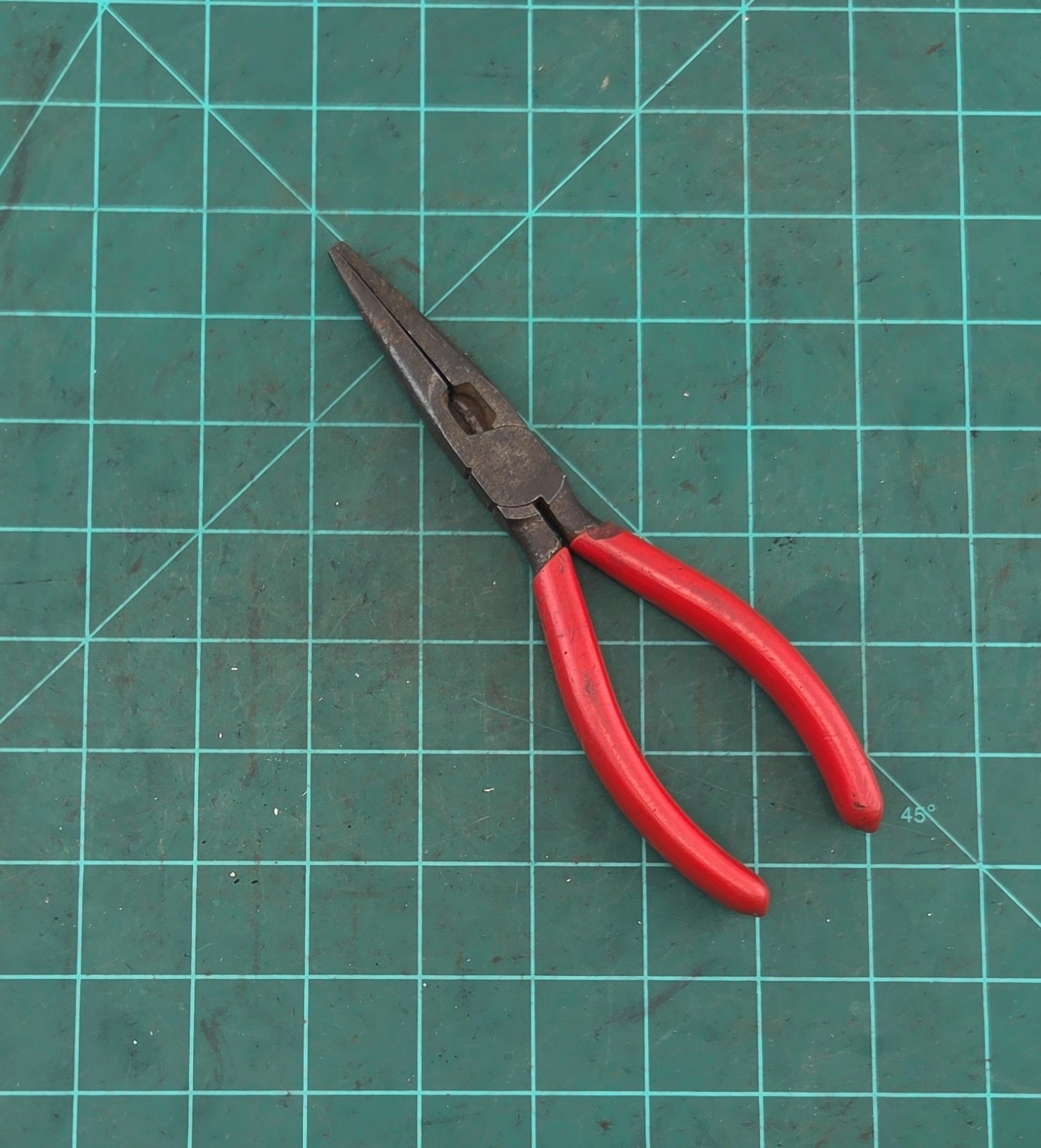 Snap On Tools 196CP Needle Nose Pliers with cutter jaw