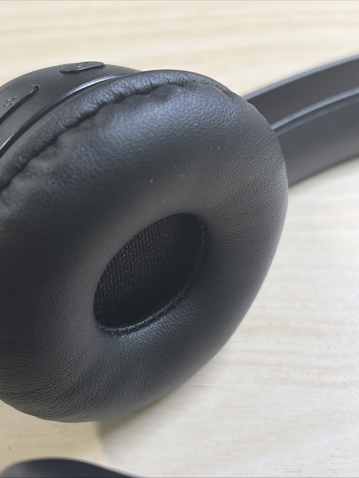 Logitech Zone 305 Wireless Bluetooth Headset Microsoft Teams Version with Dongle