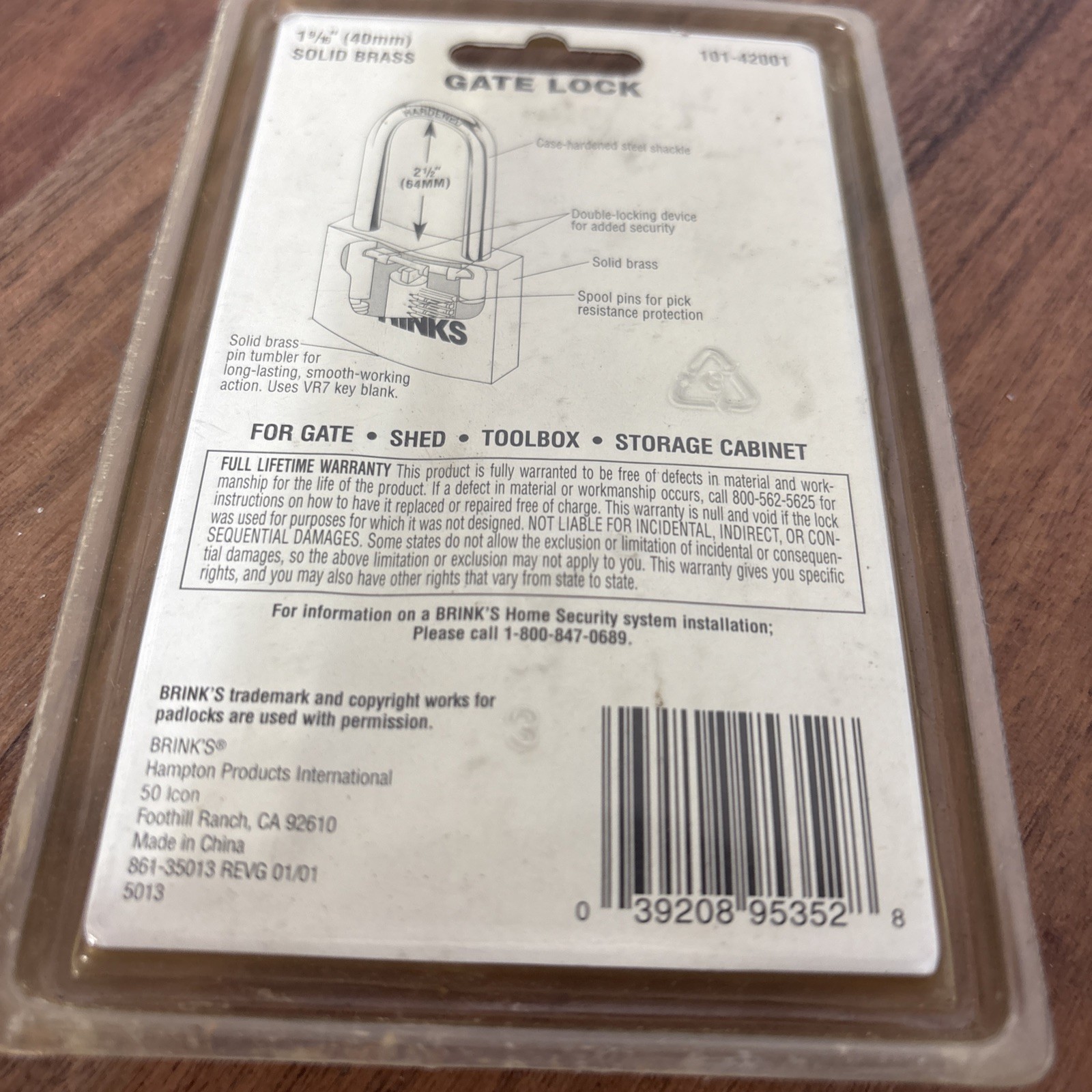 BRINKS 2 1/2" Solid brass shackle Lock Pad Never Used 101-42001