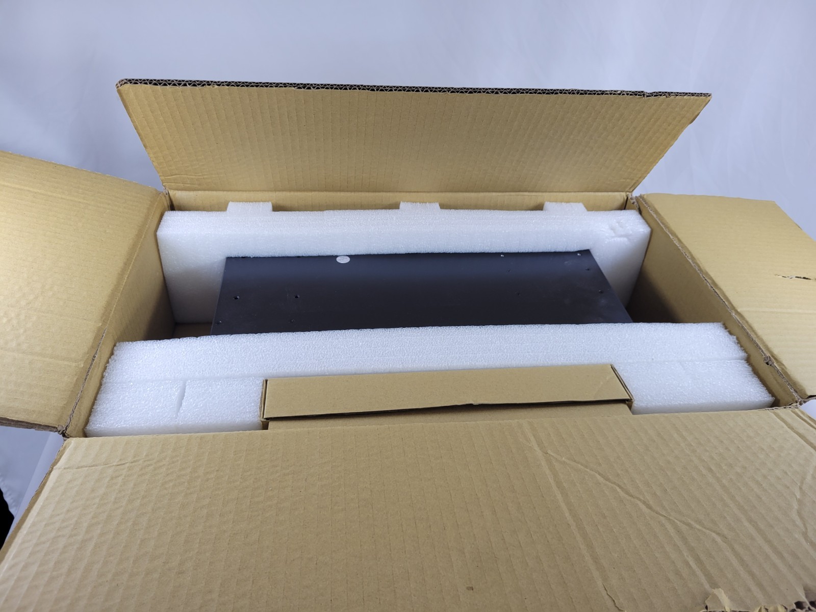 Dividia Technologies CS1950 16-Channel 3TB HDD Network Video Security System NVR