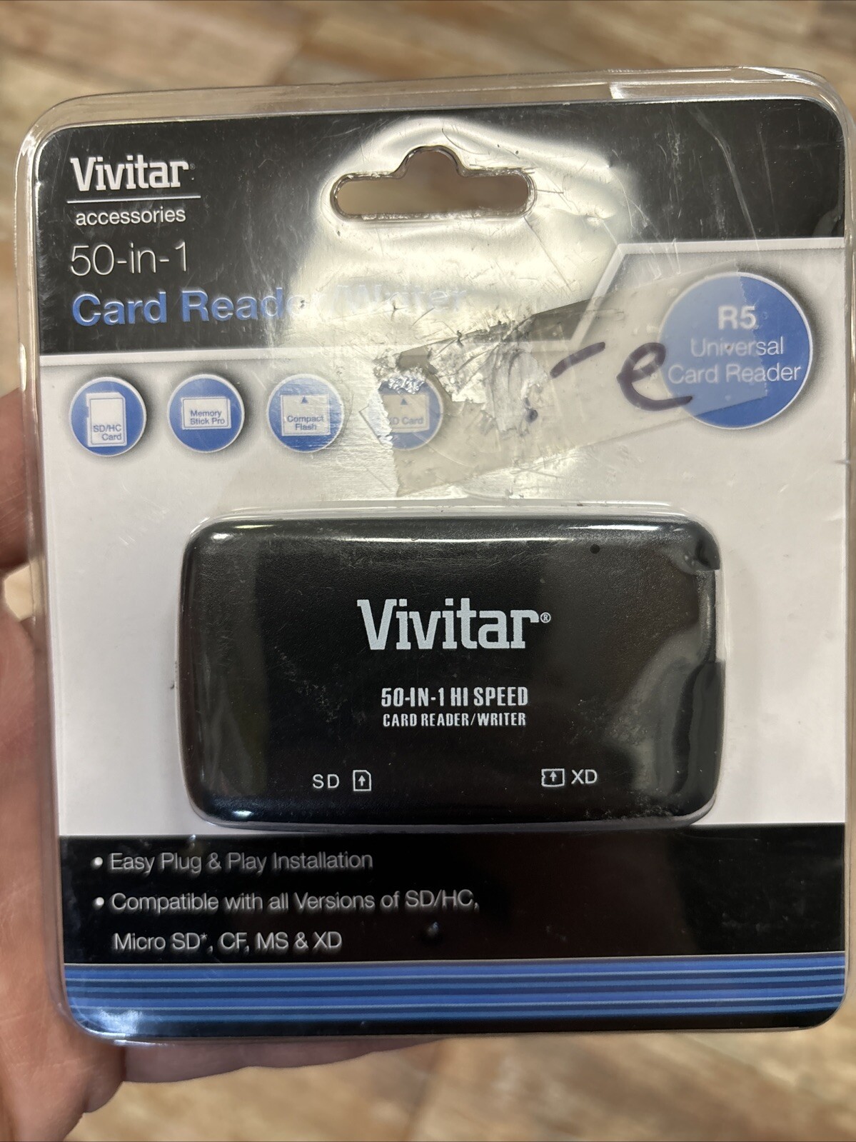 Vivitar Mobile Pocket Reader Writer-50-in-1 HI SPEED-USB Card Reader NEW SEALED