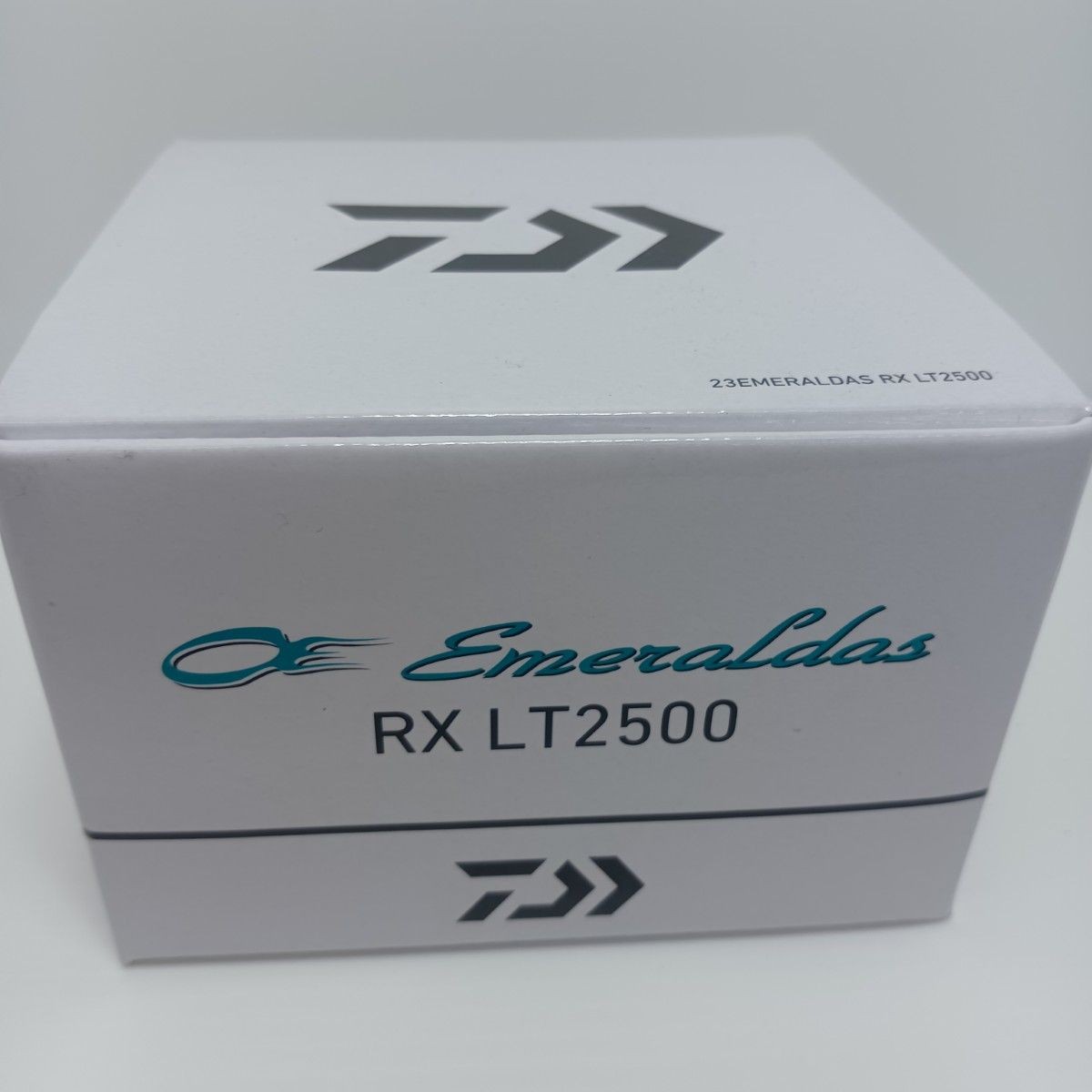 DAIWA 23 Emeraldas RX LT2500 Spinning Reel Used JDM Japan