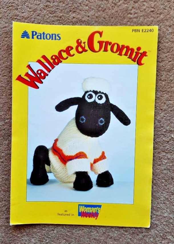 ALAN DART WALLACE & GROMIT TOYS KNITTING PATTERN PICK & MIX