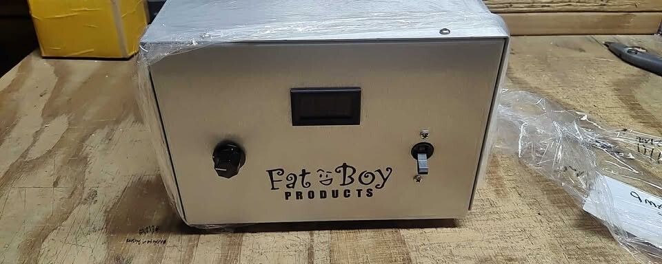 200 amp Regulated Power Supply 110/220VAC  W/Variable (12.5v-14.5v)