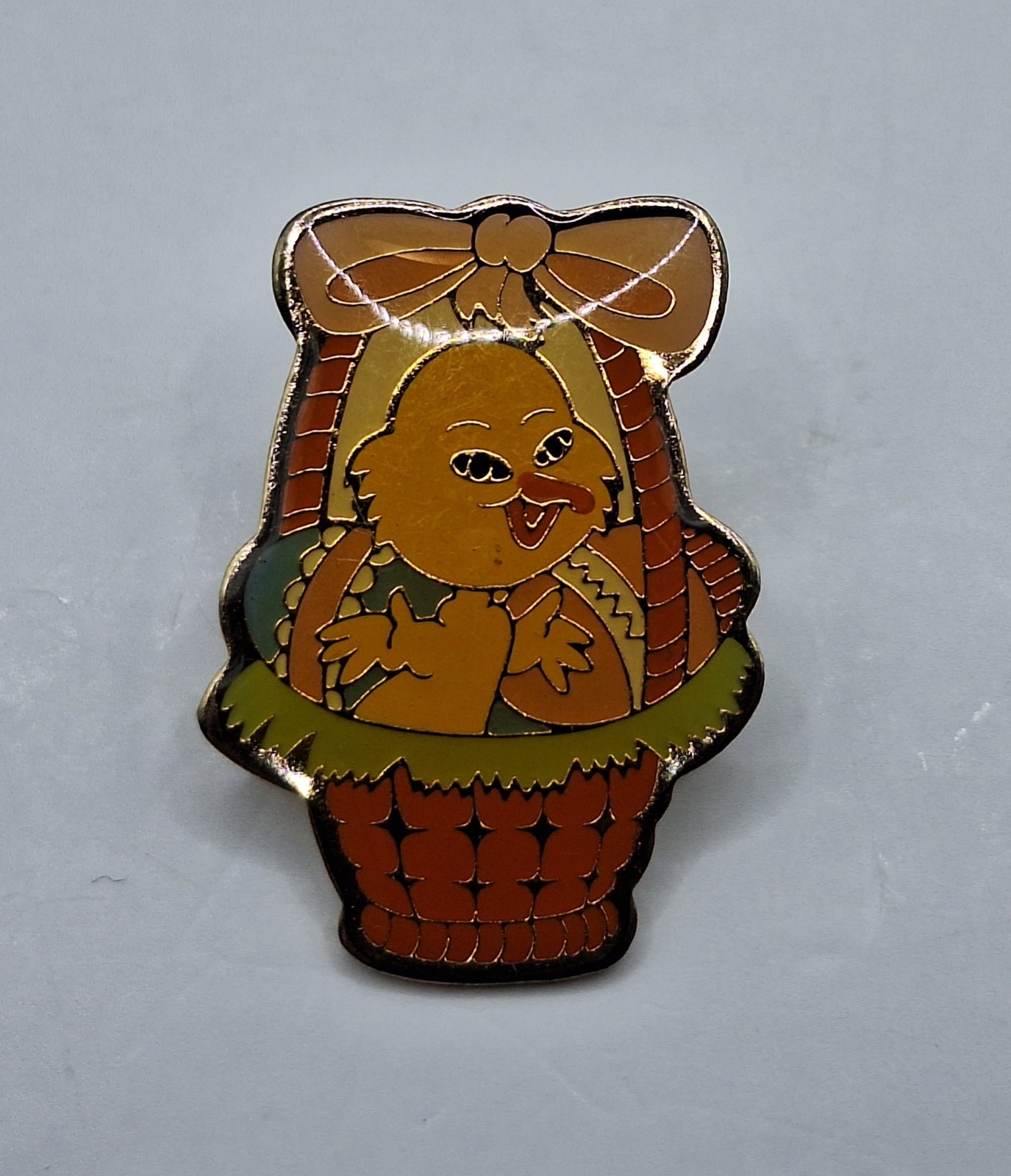 Easter Chick In Easter Egg Basket SWIB Lapel Pin Gold Tone VGC