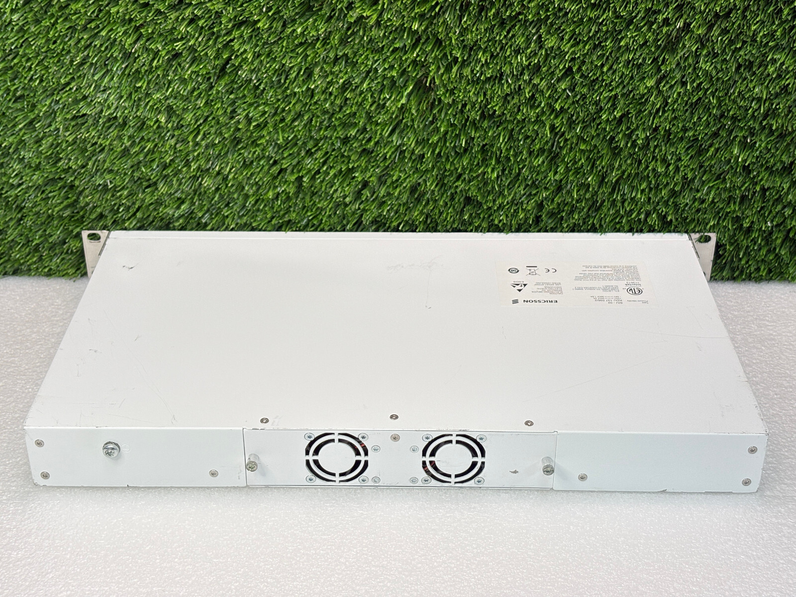PRE OWNED | Ericsson SIU-02 / KDU 137 596 EthernCustomize Network Switch - White